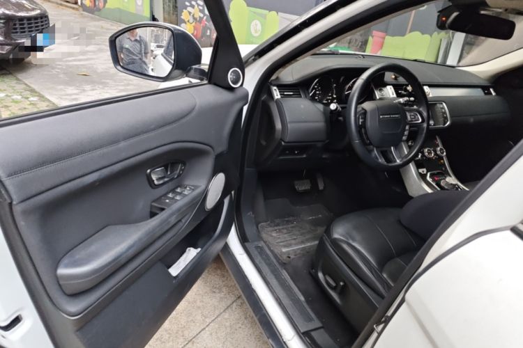 Used Land Rover Range Evoque 2016 2.0T PURE Style Edition Driver Seat