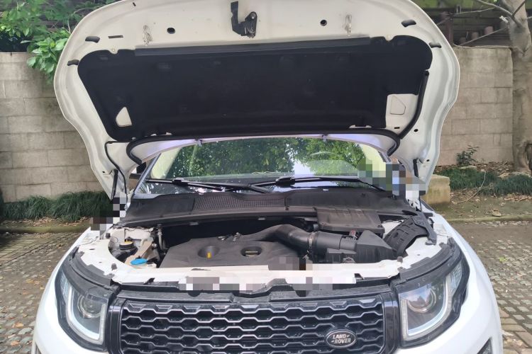 Used Land Rover Range Evoque 2016 2.0T PURE Style Edition Engine Bay
