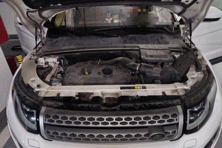 Used Land Rover Range Evoque 2016 2.0T SE Smart Glow Edition Engine Bay
