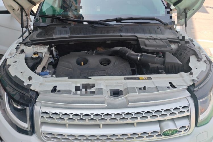 Used Land Rover Range Evoque 2016 2.0T SE Smart Glow Edition Engine Bay