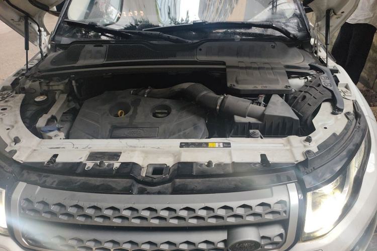 Used Land Rover Range Evoque 2016 2.0T SE PLUS Smart Enjoyment Edition Engine Bay