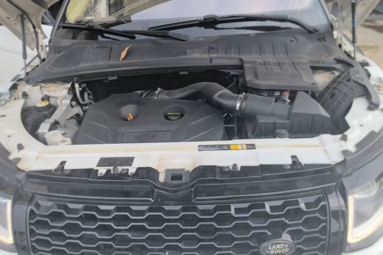 Used Land Rover Range Evoque 2016 2.0T SE Smart Glow Edition Engine Bay