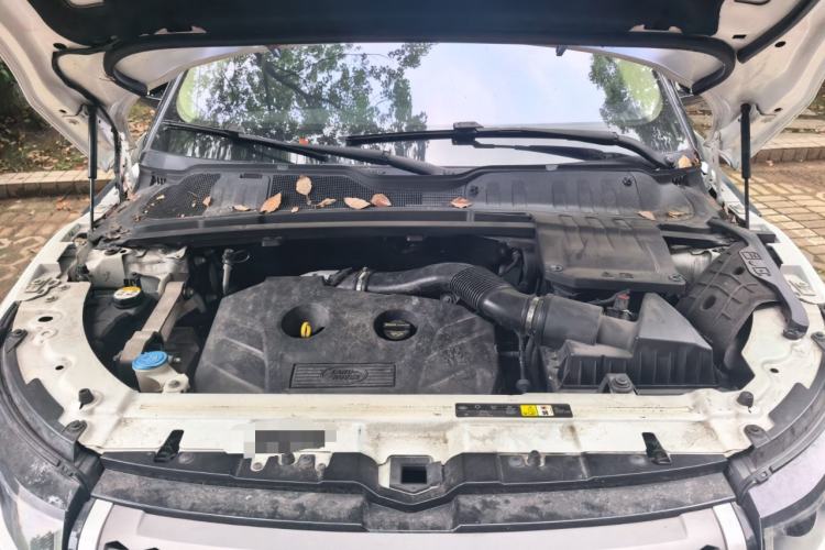 Used Land Rover Range Evoque 2016 2.0T SE Smart Glow Edition Engine Bay