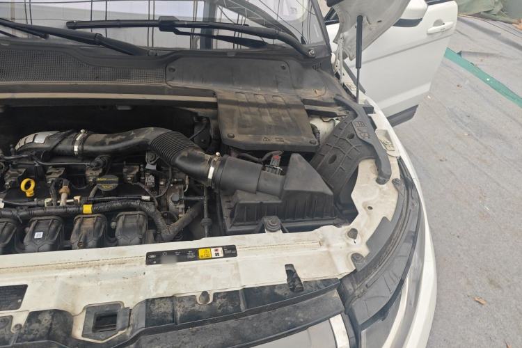 Used Land Rover Range Evoque 2016 2.0T SE Smart Glow Edition Engine Bay Left