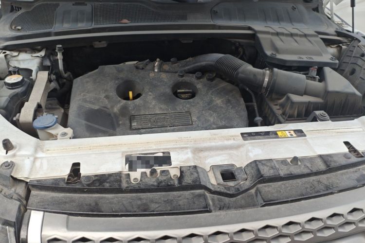 Used Land Rover Range Evoque 2016 2.0T SE Smart Glow Edition Engine Bay