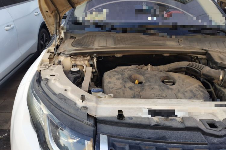 Used Land Rover Range Evoque 2016 2.0T SE Smart Glow Edition Engine Bay Right