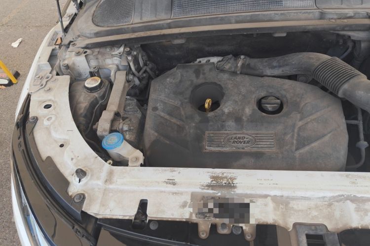Used Land Rover Range Evoque 2016 2.0T SE Smart Glow Edition Engine Bay Right