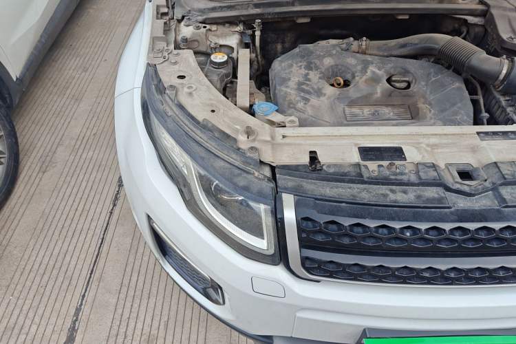 Used Land Rover Range Evoque 2016 2.0T SE PLUS Smart Enjoyment Edition Engine Bay Right