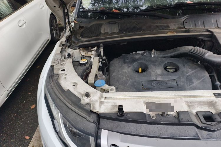 Used Land Rover Range Evoque 2016 2.0T SE Smart Glow Edition Engine Bay Right