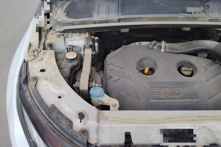 Used Land Rover Range Evoque 2016 2.0T SE Smart Glow Edition Engine Bay Right