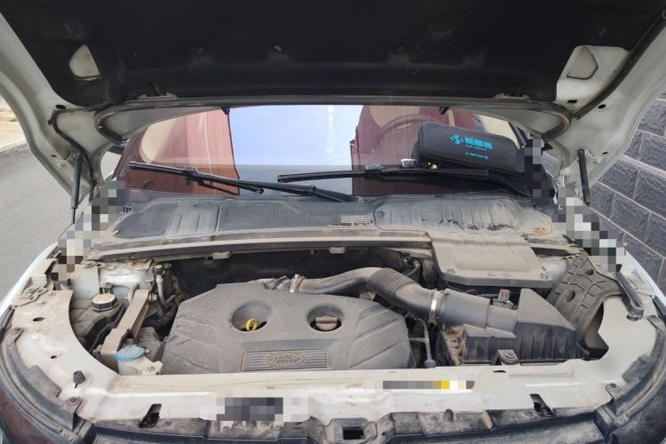 Used Land Rover Range Evoque 2016 2.0T SE Smart Glow Edition Engine Bay