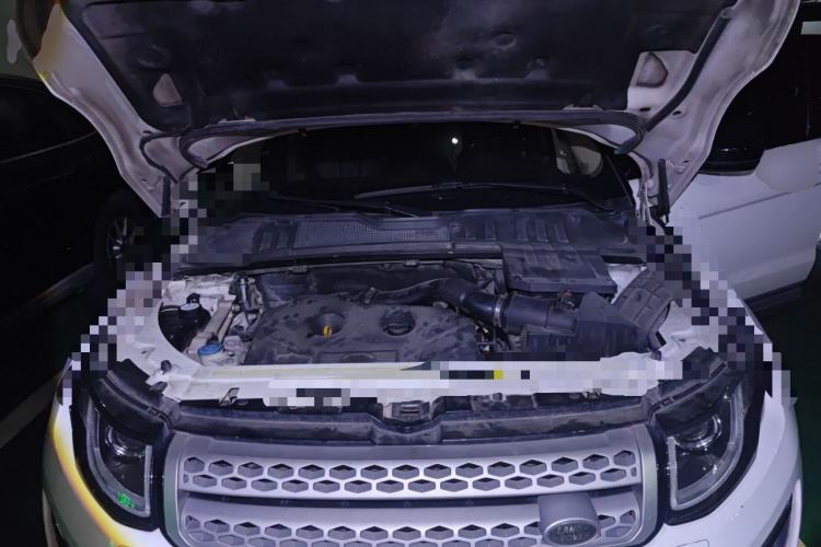 Used Land Rover Range Evoque 2016 2.0T SE Smart Glow Edition Engine Bay