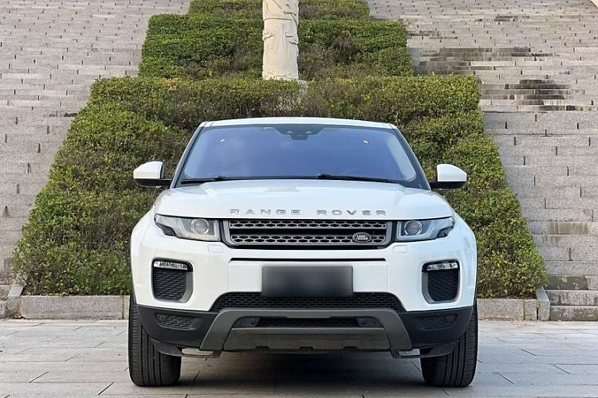 Used Land Rover Range Evoque 2016 2.0T PURE Style Edition Exterior 1
