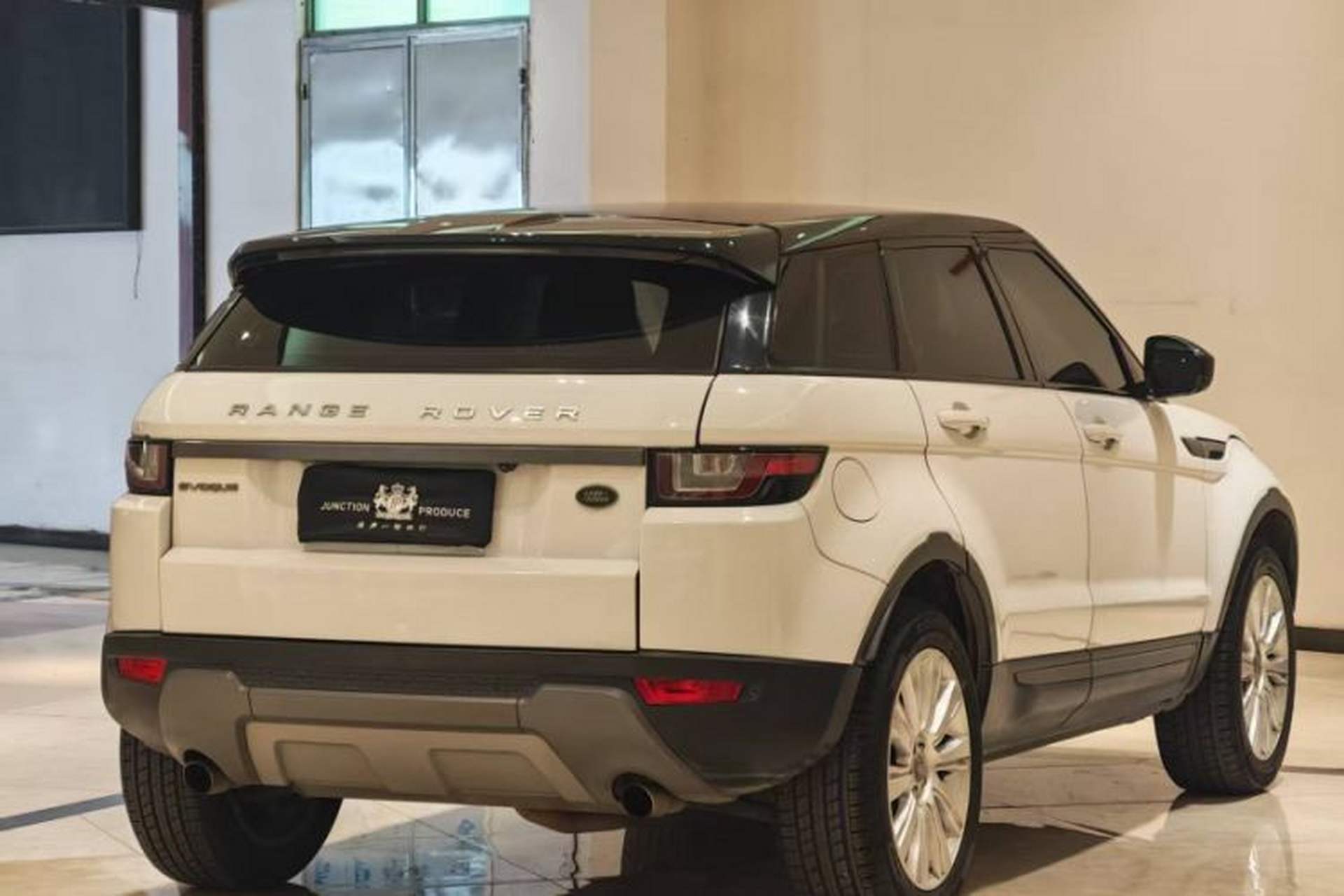 Used Land Rover Range Evoque 2016 2.0T SE Smart Glow Edition Exterior 2