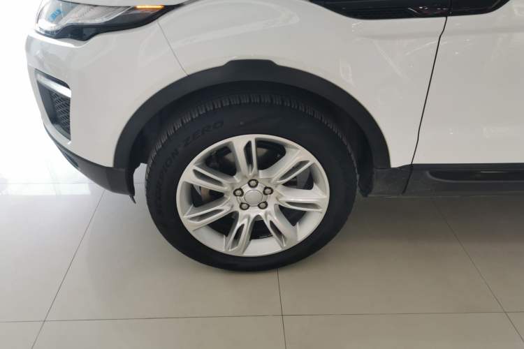 Used Land Rover Range Evoque 2016 2.0T SE PLUS Smart Enjoyment Edition Exterior 4