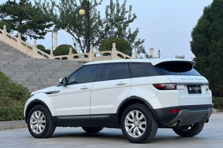 Used Land Rover Range Evoque 2016 2.0T PURE Style Edition Exterior 4