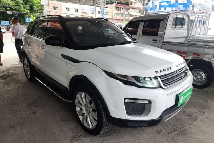 Used Land Rover Range Evoque 2016 2.0T SE Smart Glow Edition Front Right 45 Deg