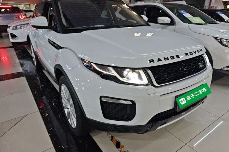 Used Land Rover Range Evoque 2016 2.0T SE Smart Glow Edition Front Right 45 Deg