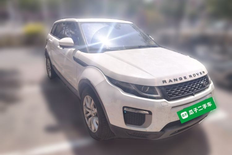 Used Land Rover Range Evoque 2016 2.0T PURE Style Edition Front Right 45 Deg