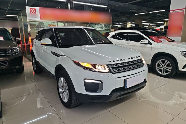 Used Land Rover Range Evoque 2016 2.0T PURE Style Edition Front Right 45 Deg