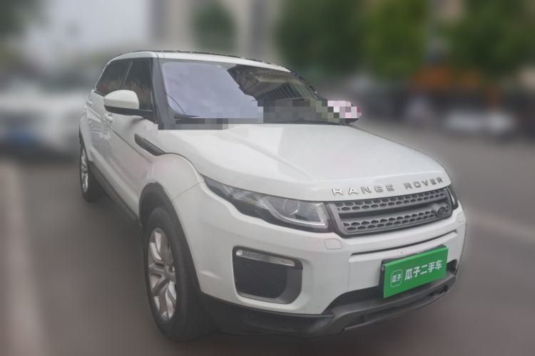 Used Land Rover Range Evoque 2016 2.0T PURE Style Edition Front Right 45 Deg
