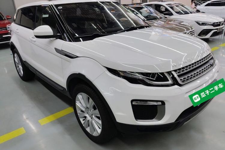 Used Land Rover Range Evoque 2016 2.0T SE Smart Glow Edition Front Right 45 Deg