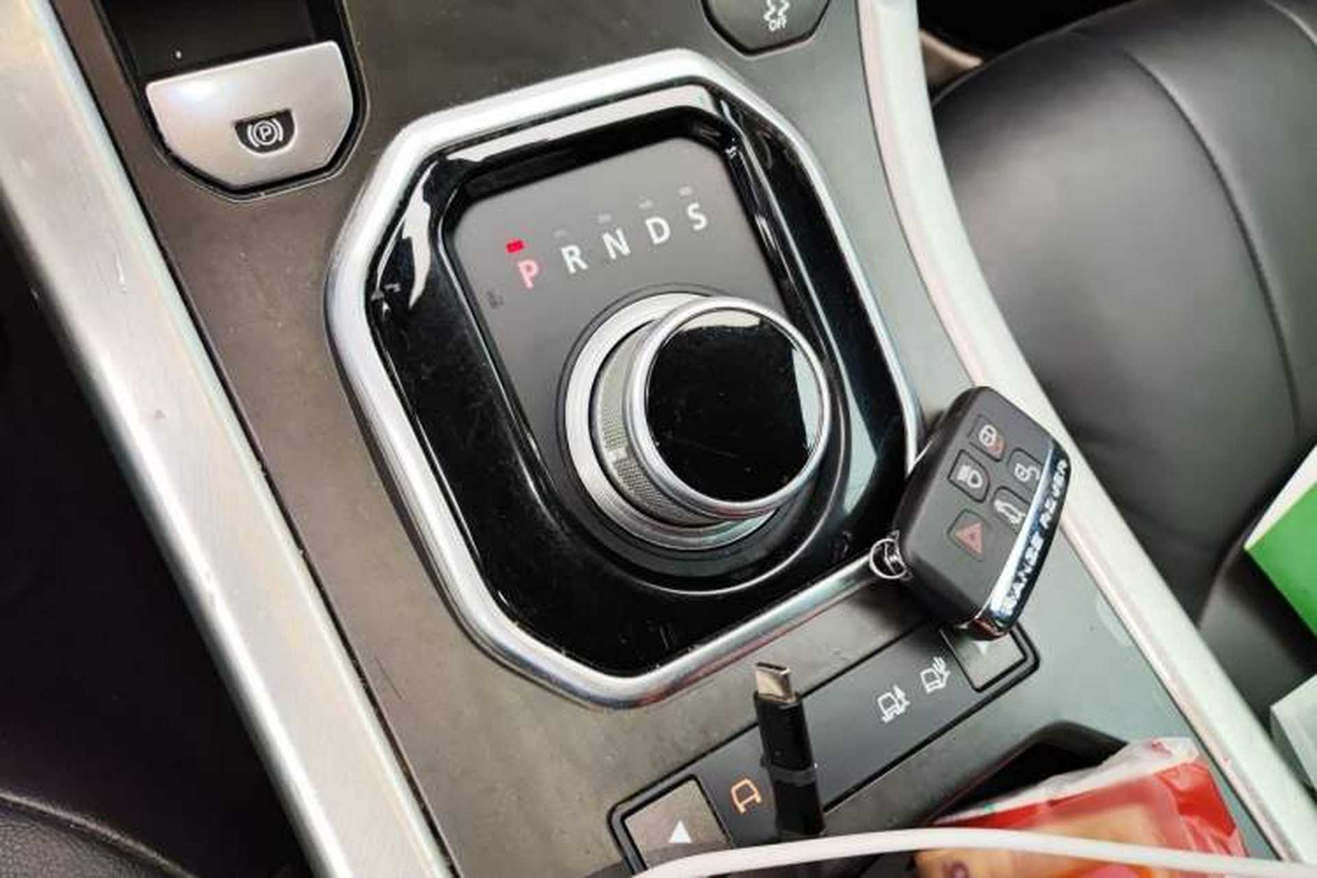 Used Land Rover Range Evoque 2016 2.0T SE Smart Glow Edition Gear Lever