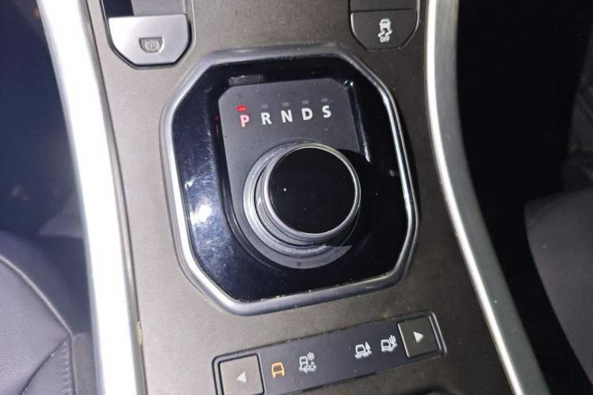 Used Land Rover Range Evoque 2016 2.0T SE Smart Glow Edition Gear Lever