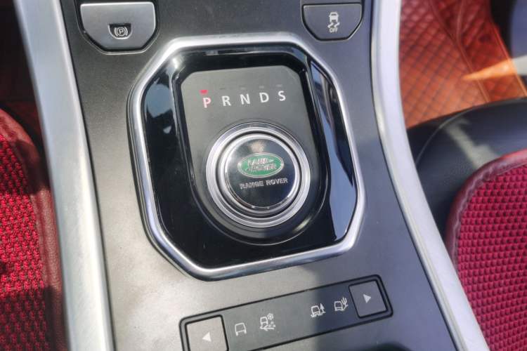 Used Land Rover Range Evoque 2016 2.0T SE Smart Glow Edition Gear Lever