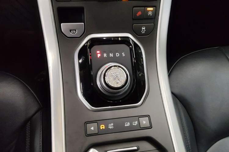 Used Land Rover Range Evoque 2016 2.0T SE Smart Glow Edition Gear Lever