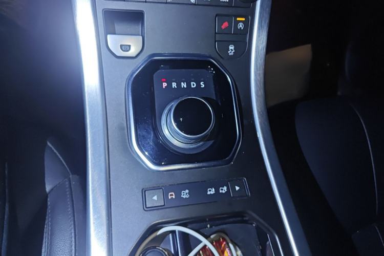 Used Land Rover Range Evoque 2016 2.0T SE Smart Glow Edition Gear Lever
