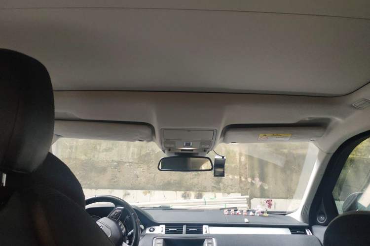 Used Land Rover Range Evoque 2016 2.0T SE PLUS Smart Enjoyment Edition Headliner