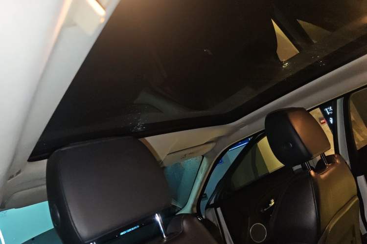 Used Land Rover Range Evoque 2016 2.0T PURE Style Edition Headliner