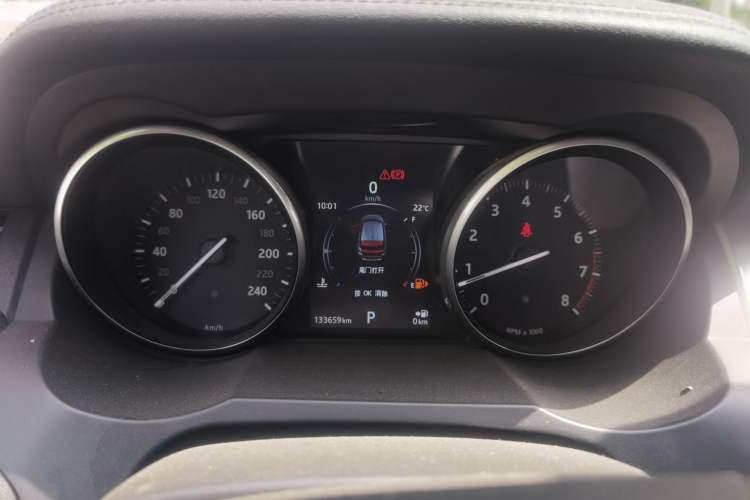 Used Land Rover Range Evoque 2016 2.0T PURE Style Edition Instrument Cluster