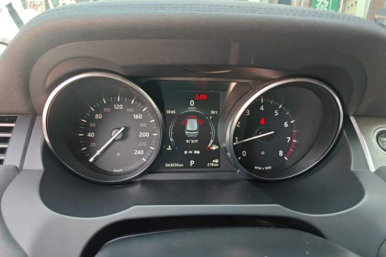 Used Land Rover Range Evoque 2016 2.0T SE Smart Glow Edition Instrument Cluster