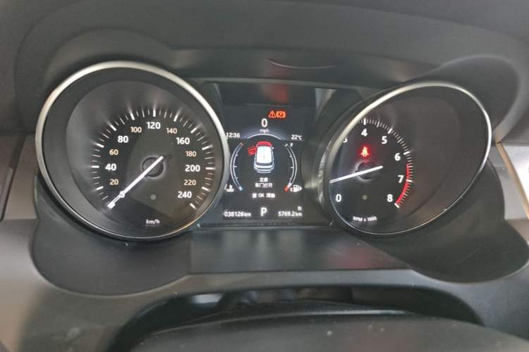 Used Land Rover Range Evoque 2016 2.0T SE Smart Glow Edition Instrument Cluster