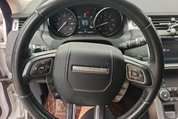 Used Land Rover Range Evoque 2016 2.0T PURE Style Edition Instrument Cluster