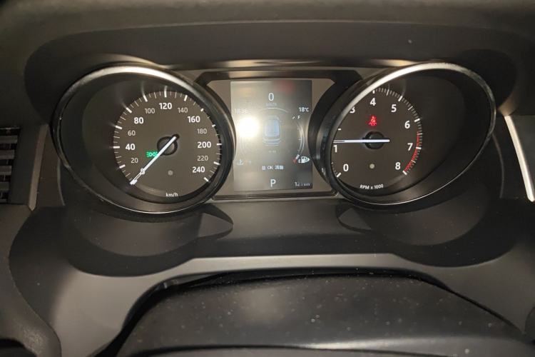 Used Land Rover Range Evoque 2016 2.0T SE Smart Glow Edition Instrument Cluster