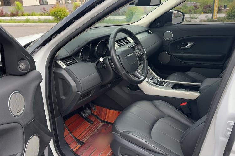 Used Land Rover Range Evoque 2016 2.0T SE Smart Glow Edition Interior 1