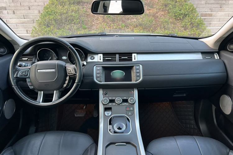 Used Land Rover Range Evoque 2016 2.0T PURE Style Edition Interior 1