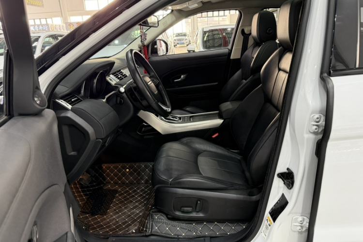 Used Land Rover Range Evoque 2016 2.0T PURE Style Edition Interior 1