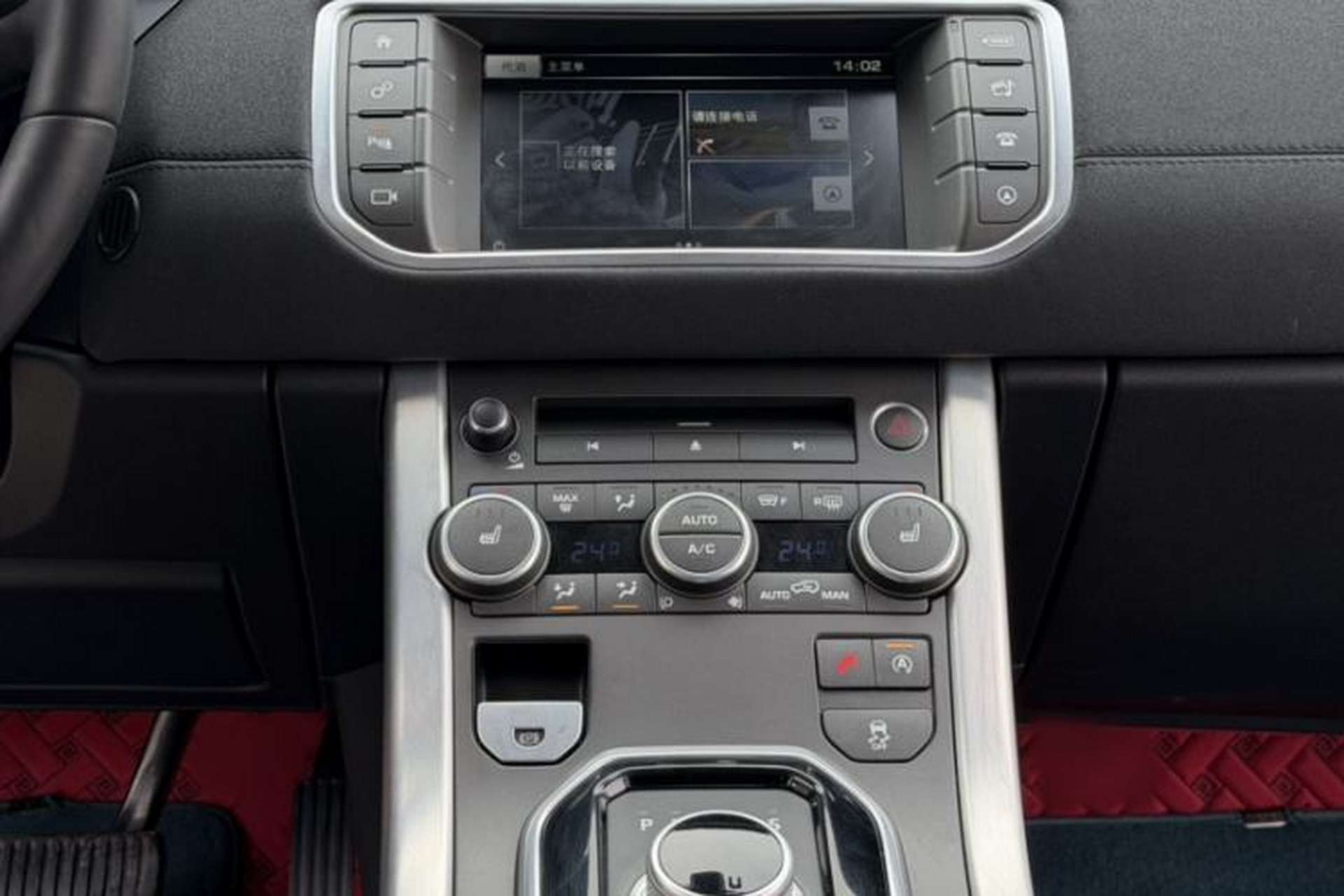 Used Land Rover Range Evoque 2016 2.0T SE Smart Glow Edition Interior 5