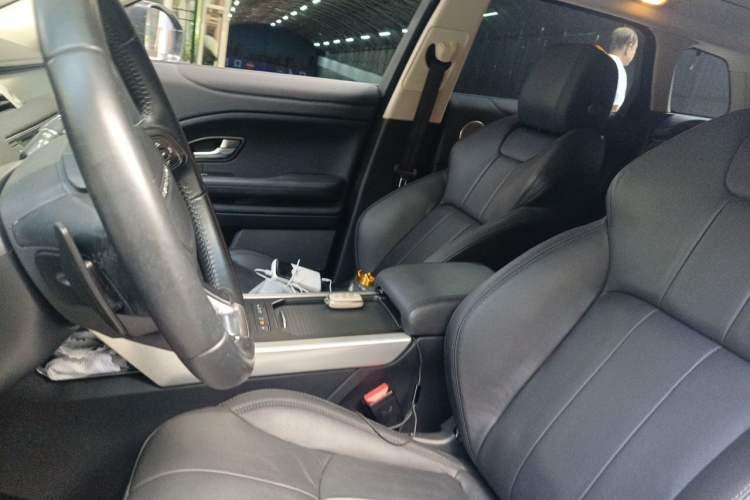 Used Land Rover Range Evoque 2016 2.0T PURE Style Edition Left Front Seat