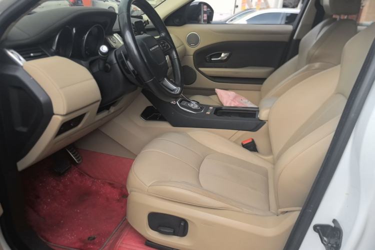 Used Land Rover Range Evoque 2016 2.0T SE Smart Glow Edition Left Front Seat