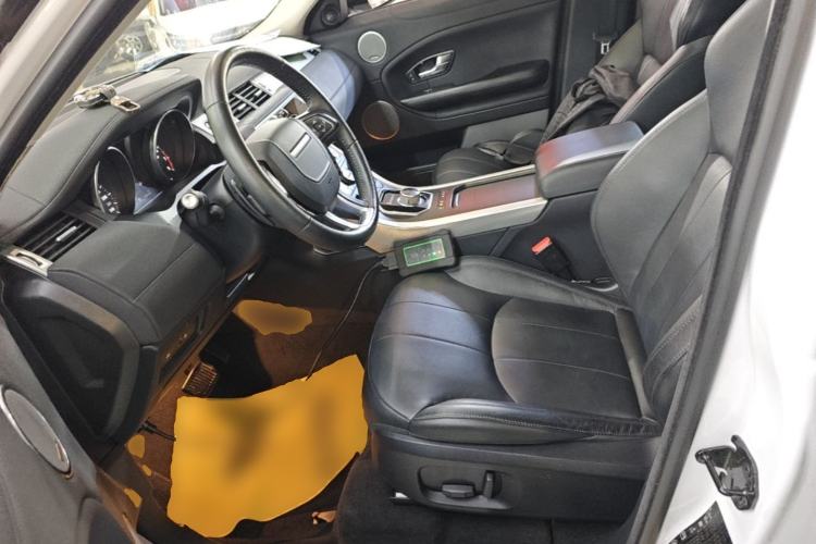 Used Land Rover Range Evoque 2016 2.0T SE Smart Glow Edition Left Front Seat