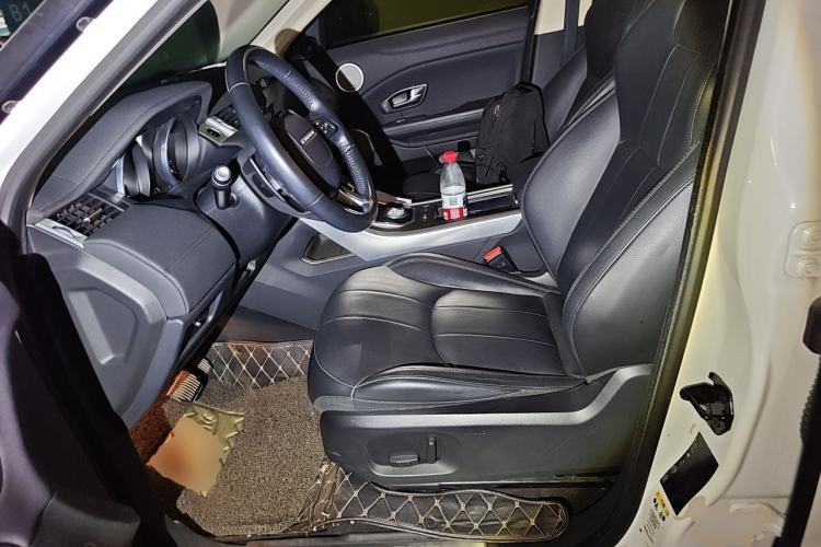 Used Land Rover Range Evoque 2016 2.0T SE Smart Glow Edition Left Front Seat