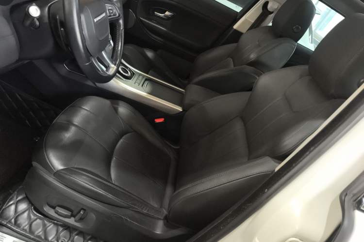 Used Land Rover Range Evoque 2016 2.0T SE Smart Glow Edition Left Front Seat