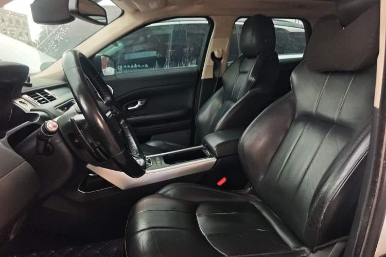 Used Land Rover Range Evoque 2016 2.0T SE Smart Glow Edition Left Front Seat