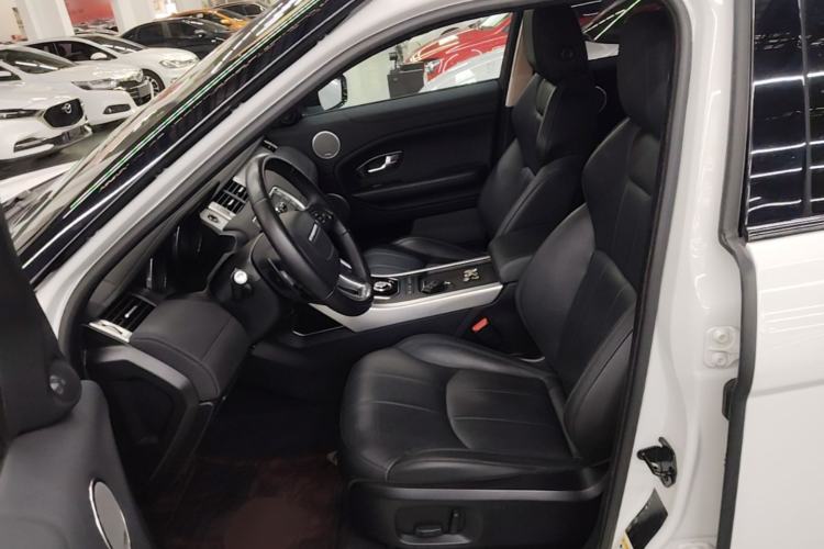 Used Land Rover Range Evoque 2016 2.0T SE Smart Glow Edition Left Front Seat