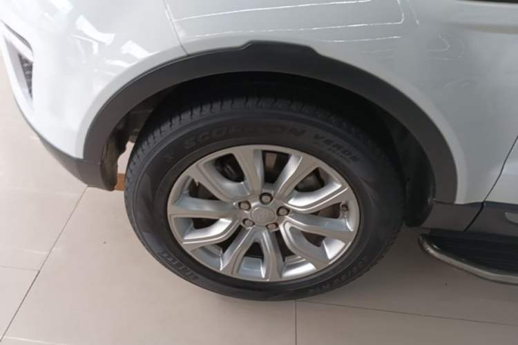 Used Land Rover Range Evoque 2016 2.0T PURE Style Edition Left Front Wheel Hub